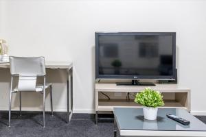 Stylish Stay Near Lake Tuggeranong