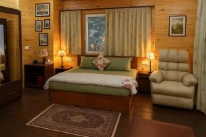 Bougainvilla Mountain Retreat Deluxe Cottages, near Bhimtal