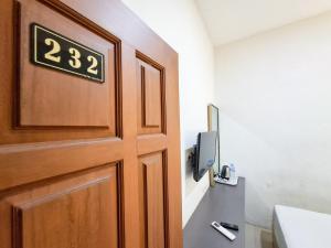 Hotel Djaya RedPartner near Alun Alun Nganjuk