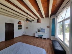 Casa Columpios, con alberca a pasos de la playa