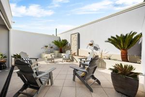 Parea on Cavendish - Luxe Beachside Living