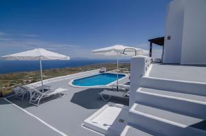 Belle Etoile Villas Santorini Greece