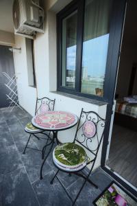 Q Luxury via Palas Mall