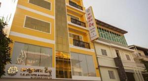 The Mou Hotel