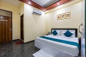 Hotel Vibe BLUE-Noida Sector 117