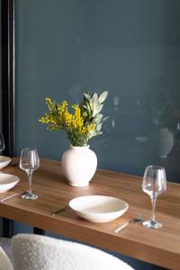 Modern 2 BR apartment in the heart of Canberra center