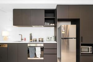 Modern 2 BR apartment in the heart of Canberra center