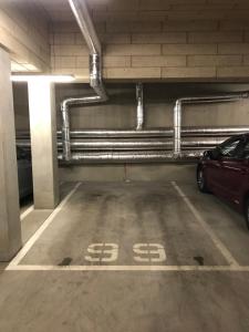 Very central, modern, parking included