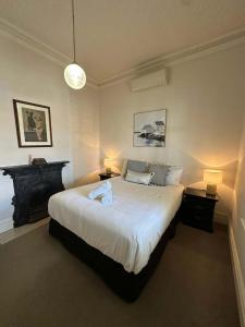 Central Geelong Retreat Sleeps 6