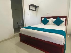 Travel Lodge City Hotel