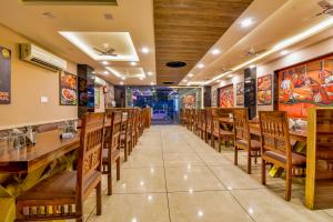 FabHotel Dosa Plaza