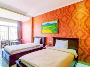 Albis Hotel