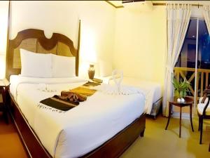 Phuphaya Resort Pattaya