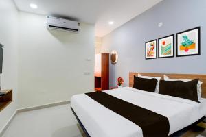 Super Townhouse Kukatpally North Formerly Munagala Arcade