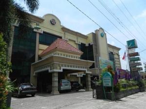 Larisae Setia Kawan Hotel