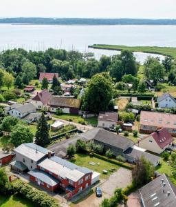 Moderne familienfreundliche Ferienwohnungen - Garten Wlan Parkplatz inkl