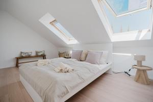 3 BR Penthouse - WHIRLPOOL - ZENTRAL - KÜCHE - WIFI - KAFFEE - GERÄUMIG - TERRASSE - PARKHAUS