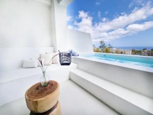 Maeva Suites Santorini