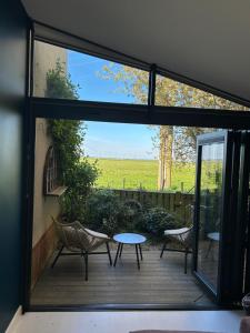 Marsh Mellow - Sleeps 8 - Stylish home