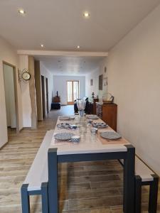 Maisons de vacances La Petite Maison d-Elodie : photos des chambres