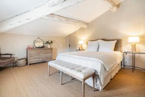 Villas Luxurious Provencal Village House, Walk to Village Pool : photos des chambres