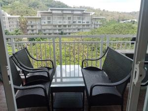 PICO DE LORO Beach Walking Distance MYNA 3 Bedroom Units by SEE Condominiums