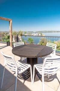 Family Apartment with Lake View room in Pálavské Apartmány