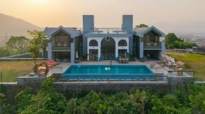 SaffronStays Antaraa -5BHK Karjat Villa with Lake View, Balinese Charm & Celebration Vibes