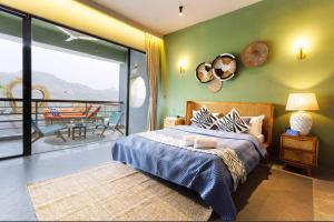 SaffronStays Antaraa -5BHK Karjat Villa with Lake View, Balinese Charm & Celebration Vibes