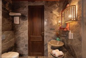 SaffronStays Antaraa -5BHK Karjat Villa with Lake View, Balinese Charm & Celebration Vibes