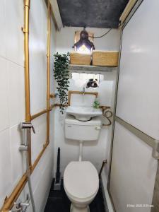 Cozy Camper Van Styled Studio Home