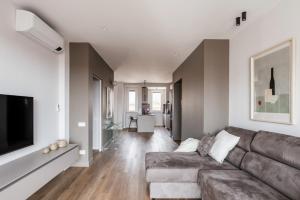 The Best Rent - Spacious three-bedroom flat in the San Giovanni area