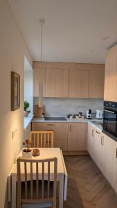 Kaunas River-View Retreat Free Parking