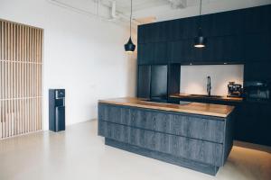 Tennis Villa Uluwatu - BEAUTIFUL VIEWS - Close to Savaya