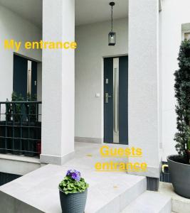 Moon River apartment in Warsaw premium location close to metro