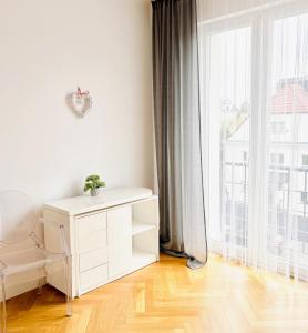 Moon River apartment in Warsaw premium location close to metro