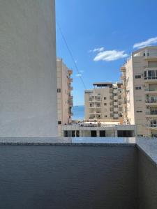 Roy Apartments IV