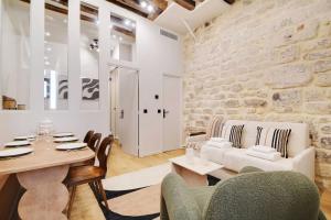Les Halles - Grands Boulevards Stylish 2BR - 6P