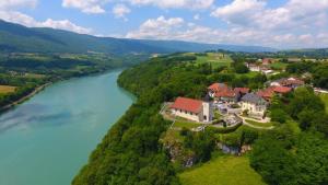 Maisons de vacances Au fond du village : photos des chambres