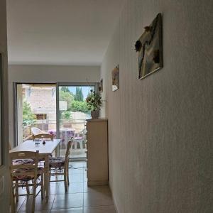 Appartements Studio avec terrasse 2 personnes : photos des chambres