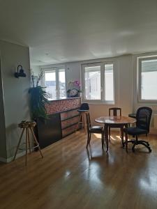Appartements Les coquelicots : Appartement 2 Chambres