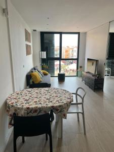 Artistic beach apartment