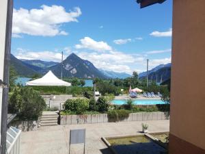 Family room with kitchen by Interlaken
