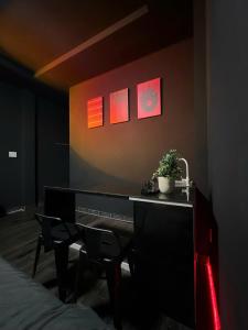Saigon Healing Home 2 - Black and white studio - Tân Bình