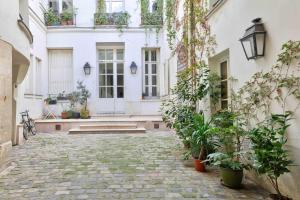 Nice 1BR Flat with garden 5mn to Pont des Arts