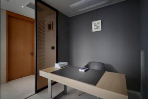 New CZ LCT Residence