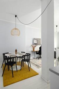 Stylish and renovated apartment in Punavuori