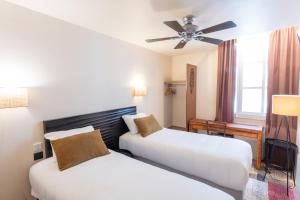 Standard Twin Room room in Hotel du Théâtre