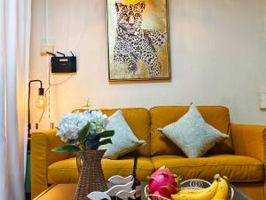 Peaceful Condo at Happening Nimman