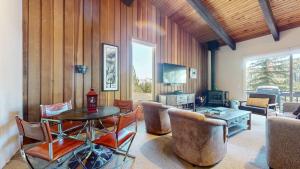 Mammoth West #140 Condo